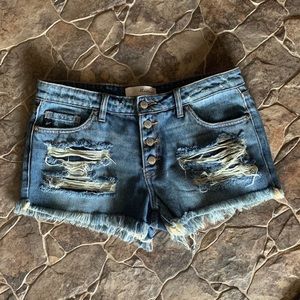 🇺🇸Kancan Mid Rise Distressed Denim Shorts